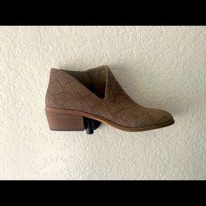 Vince Camuto booties